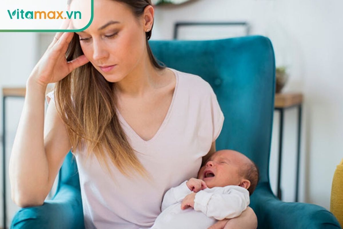 phụ nữ sau sinh dùng sâm tẩm mật ong tăng sức đề kháng