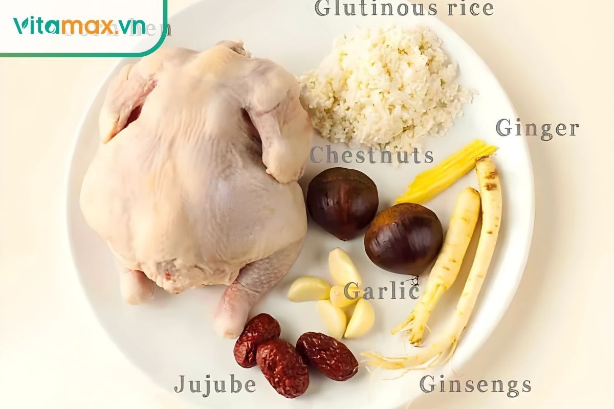 Cách nấu gà hầm sâm hạt dẻ và bạch quả, một biến tấu thơm ngon và bổ dưỡng.