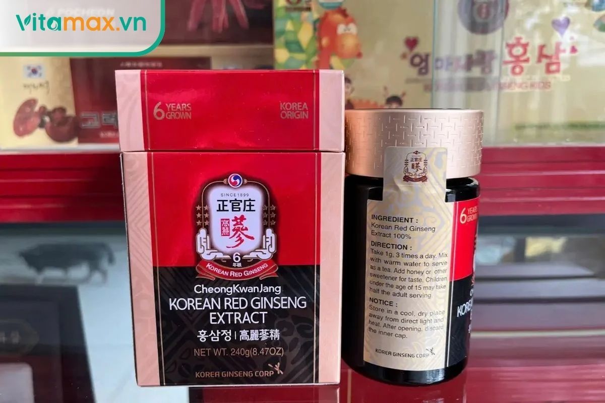cận cảnh hộp và hũ cao hồng sâm chính phủ KGC CheongKwanJang 6 năm tuổi loại 240g chính hãng