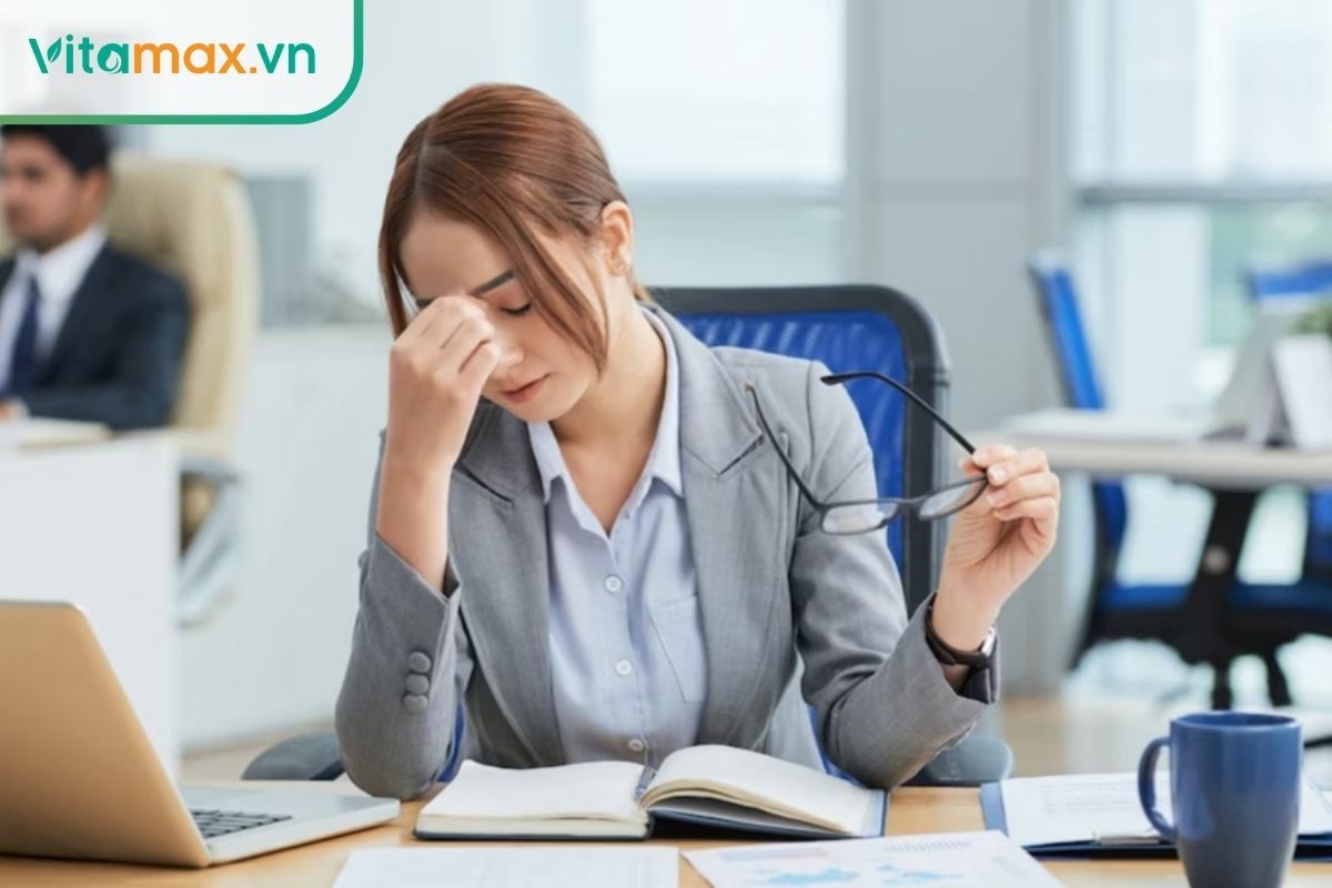 Người trưởng thành khỏe mạnh sử dụng cao hồng sâm để giảm stress