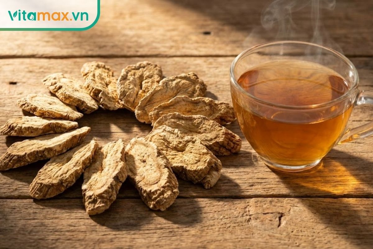 Những lát sâm Mỹ (American Ginseng) được thái lát mỏng, chuẩn bị pha trà giúp giảm mệt mỏi cho người bệnh.