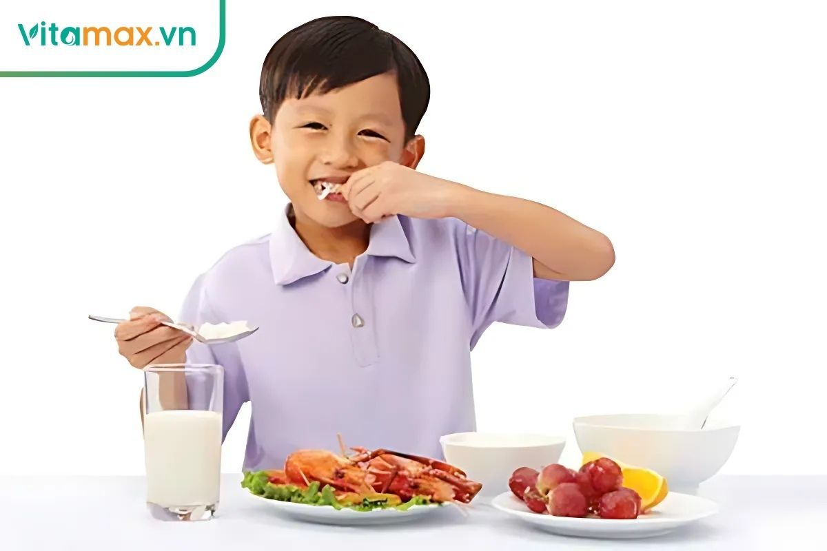 trẻ em trên 12 tuổi dùng sâm mật ong theo chỉ định bác sĩ