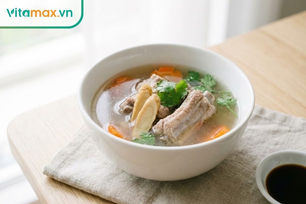 bát cháo nhân sâm sánh mịn nấu cùng gạo trắng