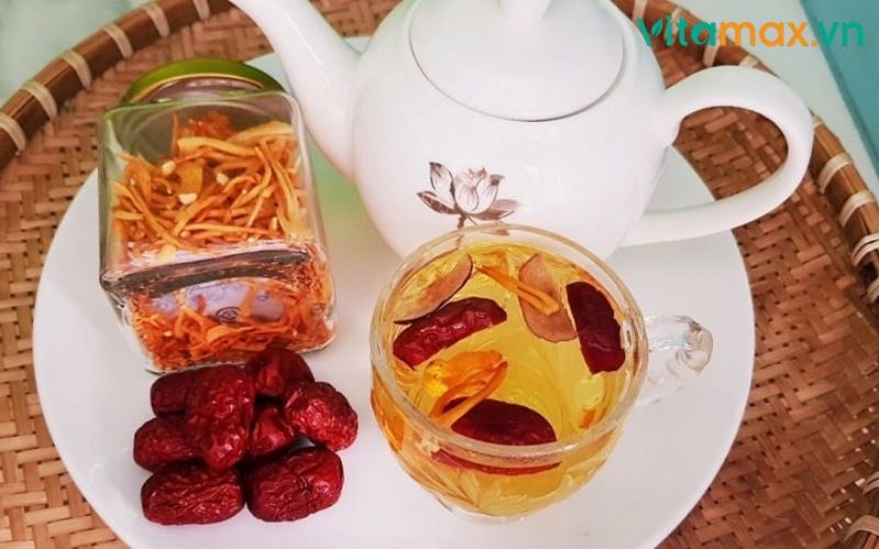 tác dụng của đông trùng hạ thảo với táo đỏ