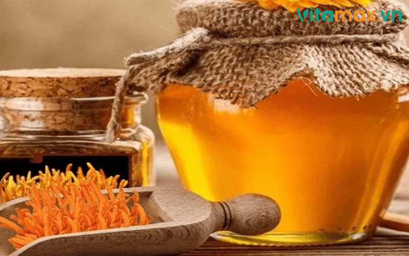 tác dụng của mật ong ngâm đông trùng hạ thảo