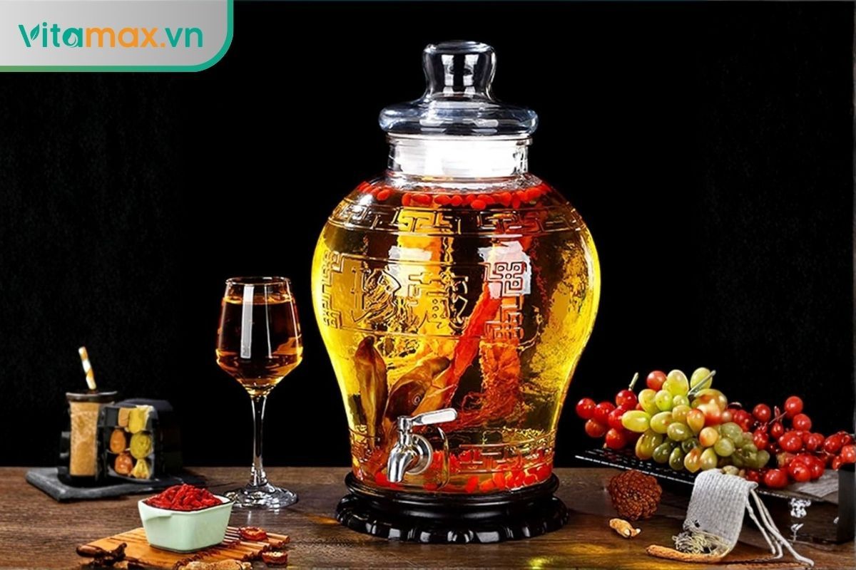 rượu sâm Hàn Quốc và củ hồng sâm dùng cho phụ nữ