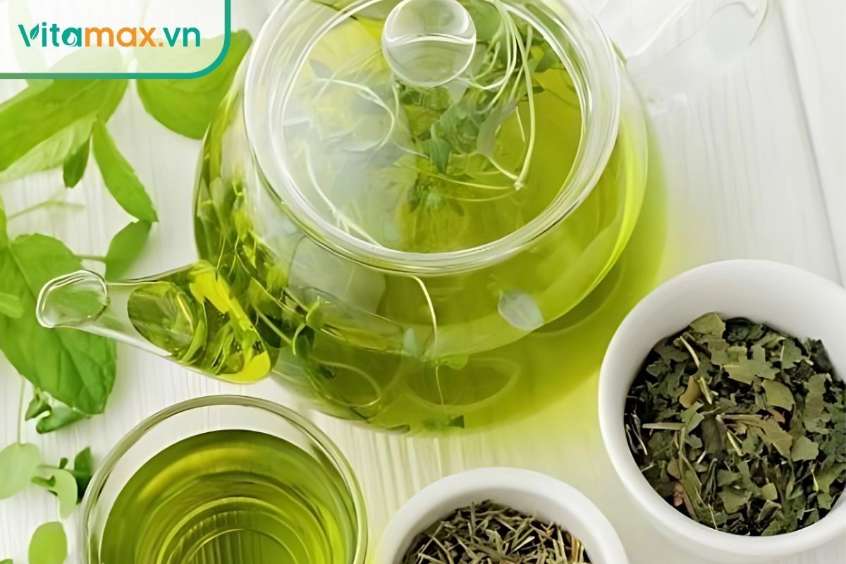 Uống nước khoa học kết hợp thảo dược tốt cho thận giúp cải thiện chức năng thận.
